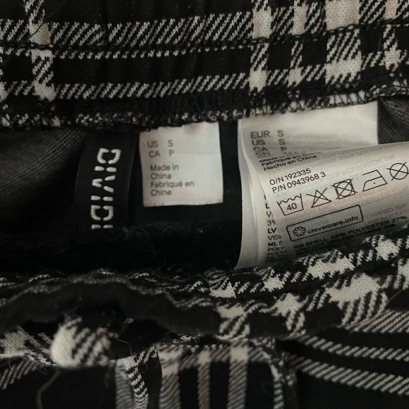 H&M Black & White Plaid Jersey Pants 🤍 - Picture 5 of 5